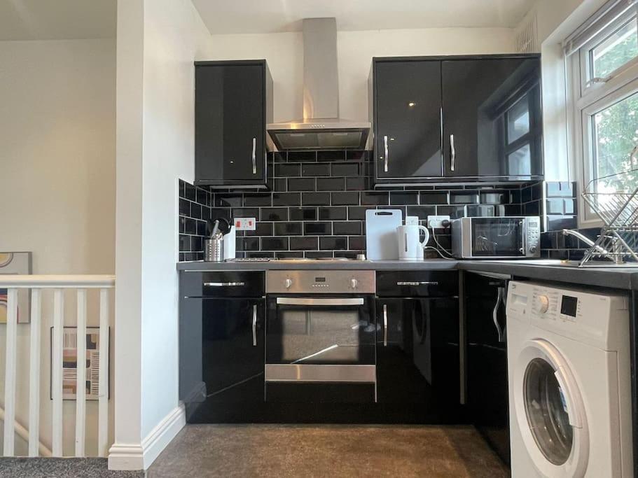Kingsbury Apt 2 Birmingham Bagian luar foto
